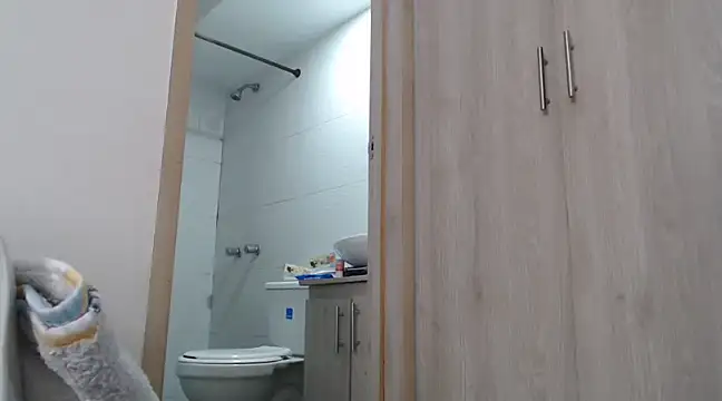 Skarlet Adams28 online show from 12.10.24