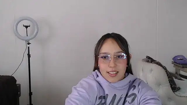 Skarlet Adams28 online show from 03.09.25