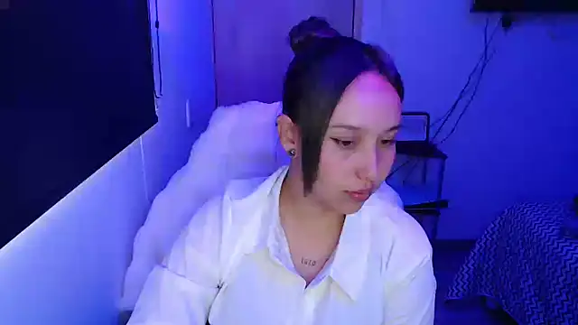 Skarlet Adams28 online show from 10.07.25