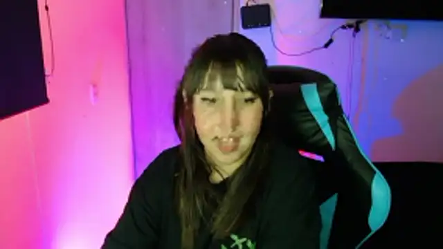 Skarlet Adams28 online show from 04.07.26