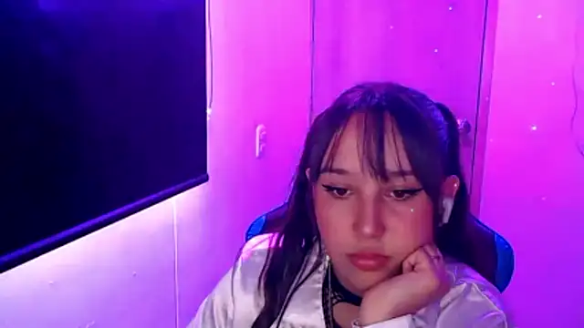 Snapshot of Skarlet_Adams28 chatting on 05.06.26 Skarlet Adams28 online show from 05.06.26