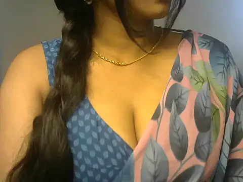 Snapshot of telugu99ramya chatting on 10.31.25 telugu99ramya online show from 10.31.25
