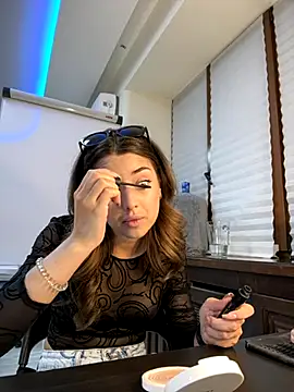 CharleneWoods online show from 10.04.25