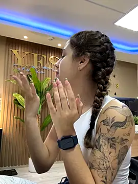 CharleneWoods online show from 10.10.25