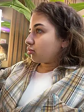 CharleneWoods online show from 11.08.25