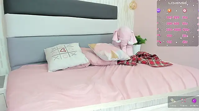 ALICESTARKK online show from 01.09.25