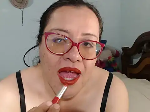 Snapshot of esmeralda-delmar chatting on 09.27.25 esmeralda-delmar online show from 09.27.25