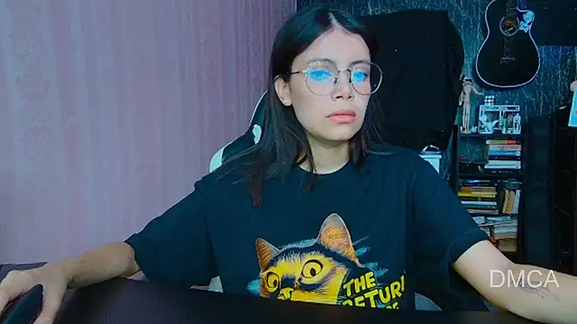 Drea Foox online show from 09.25.25