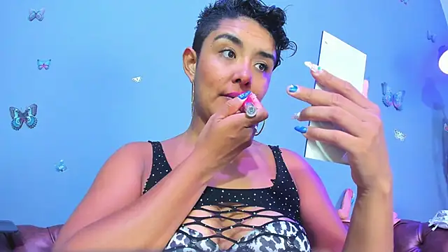 Snapshot of Kaira_mosse chatting on 10.04.25 Kaira mosse online show from 10.04.25