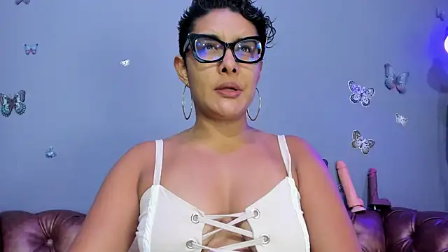 Snapshot of Kaira_mosse chatting on 10.15.25 Kaira mosse online show from 10.15.25