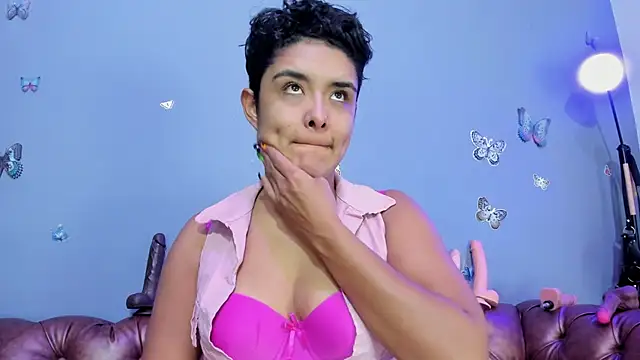 Snapshot of Kaira_mosse chatting on 11.05.25 Kaira mosse online show from 11.05.25