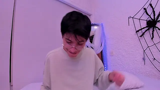 alexandersawyer online show from 10.15.25