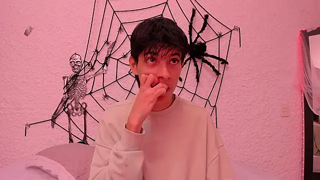 alexandersawyer online show from 10.22.25