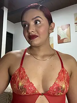 Melanyprada online show from 10.14.25