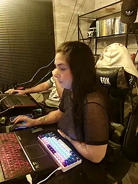 CoelhinhaGostosa online show from 12.16.25