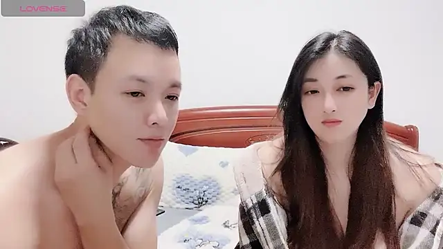 Snapshot of Lulu-y chatting on 12.04.24 Lulu-y online show from 12.04.24