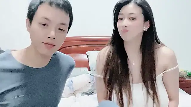 Snapshot of Lulu-y chatting on 12.28.24 Lulu-y online show from 12.28.24