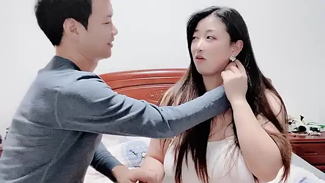 Snapshot of Lulu-y chatting on 12.29.24 Lulu-y online show from 12.29.24