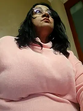 Snapshot of paulinaDiaz1 chatting on 03.28.26 paulinaDiaz1 online show from 03.28.26