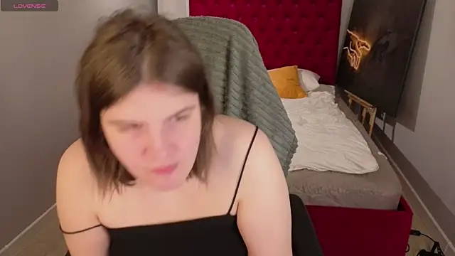 Ruyjin Choi online show from 04.15.26