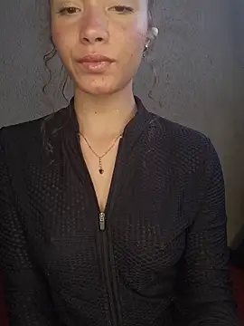 HelenHoltz online show from 11.16.25