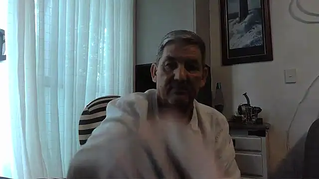 ChunkyMonkey007 online show from 01.24.25