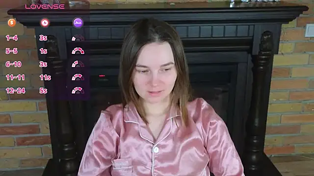 Snapshot of Ellie_Sunset chatting on 04.27.26 Ellie Sunset online show from 04.27.26