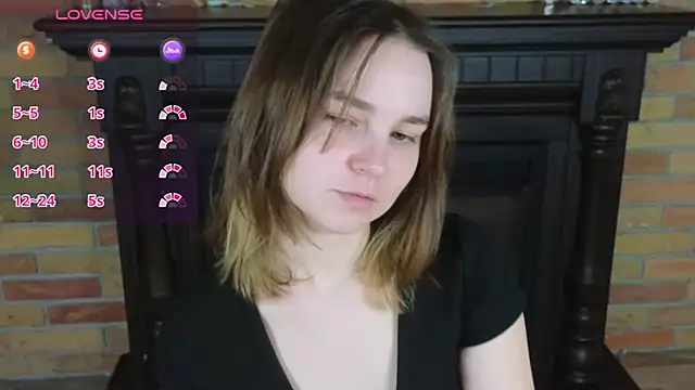 Snapshot of Ellie_Sunset chatting on 05.14.26 Ellie Sunset online show from 05.14.26