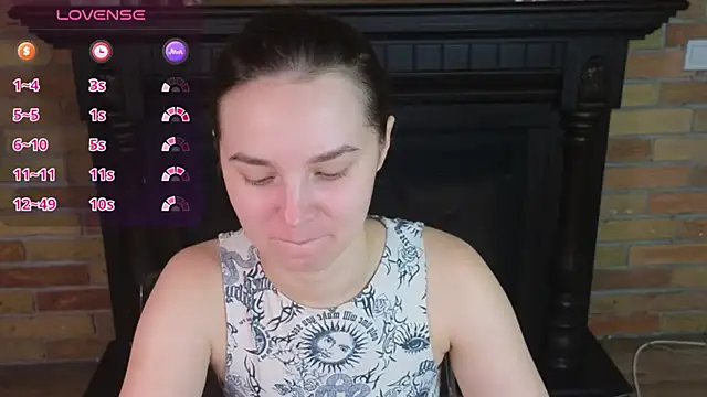 Snapshot of Ellie_Sunset chatting on 07.24.26 Ellie Sunset online show from 07.24.26