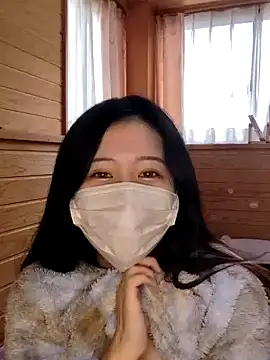 Snapshot of Kurage_chan chatting on 12.17.24 Kurage chan online show from 12.17.24