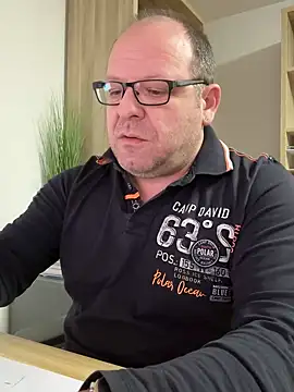 coupleLatinaLovers online show from 02.19.25