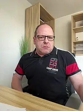 coupleLatinaLovers online show from 03.11.25