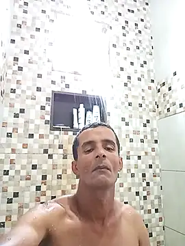 morenogato100 online show from 12.17.25