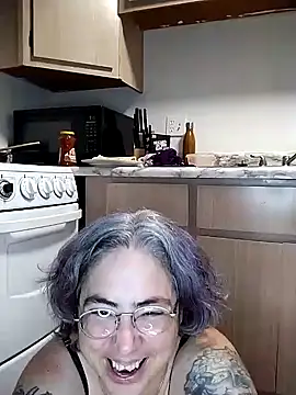 GraceHenderson online show from 12.28.24