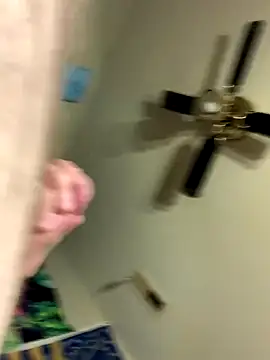 Snapshot of thiccplamp chatting on 11.07.25 thiccplamp online show from 11.07.25