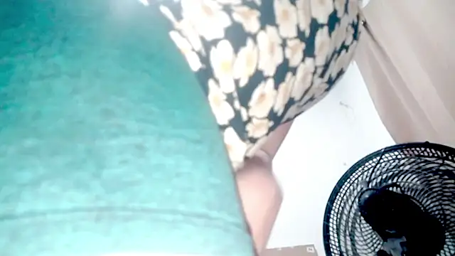 PetiteIvoryQueen19 online show from 12.05.25