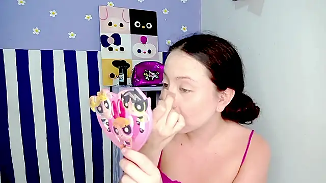 PetiteIvoryQueen19 online show from 04.10.26