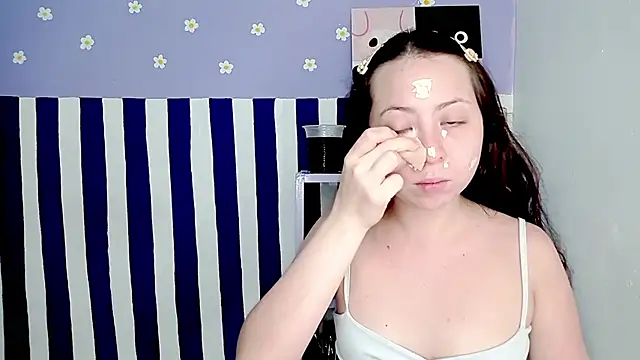 PetiteIvoryQueen19 online show from 04.13.26