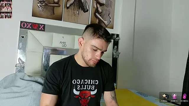 Sexy Alejandro  online show from 02.15.25