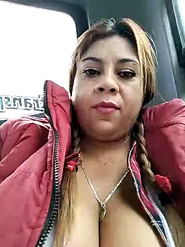 Laura-Hernandez online show from 12.18.24