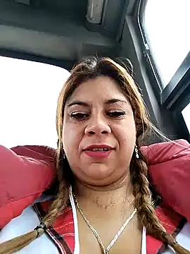 Laura-Hernandez online show from 12.18.24