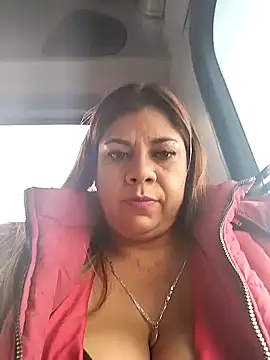 Laura-Hernandez online show from 12.26.24