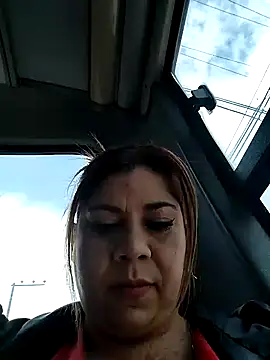 Laura-Hernandez online show from 01.03.25