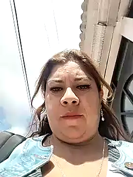 Laura-Hernandez online show from 01.15.25