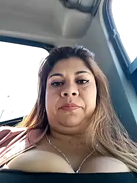 Laura-Hernandez online show from 01.18.25