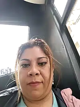 Laura-Hernandez online show from 01.29.25