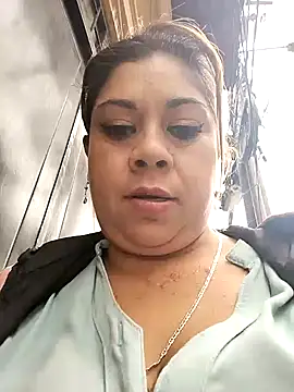 Laura-Hernandez online show from 02.13.25