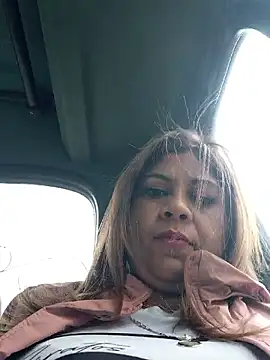 Laura-Hernandez online show from 02.18.26