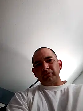 Snapshot of NewKing100 chatting on 02.11.25 NewKing100 online show from 02.11.25