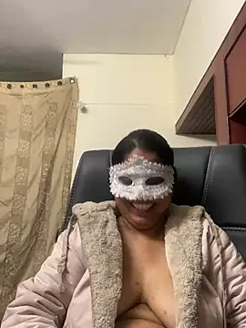 kamayanisingh24 online show from 02.01.25